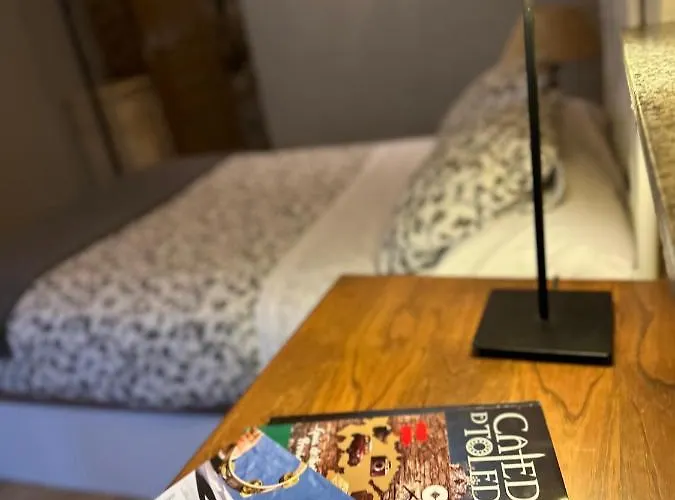 Apart. San Pedro Ii - Junto A Catedral Toledo